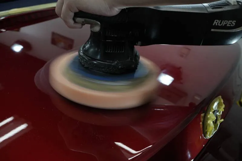 新車の磨きとコーティングの業者