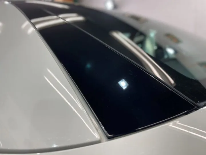 ラッピングフィルムとプロテクションフィルムの表面処理の違い