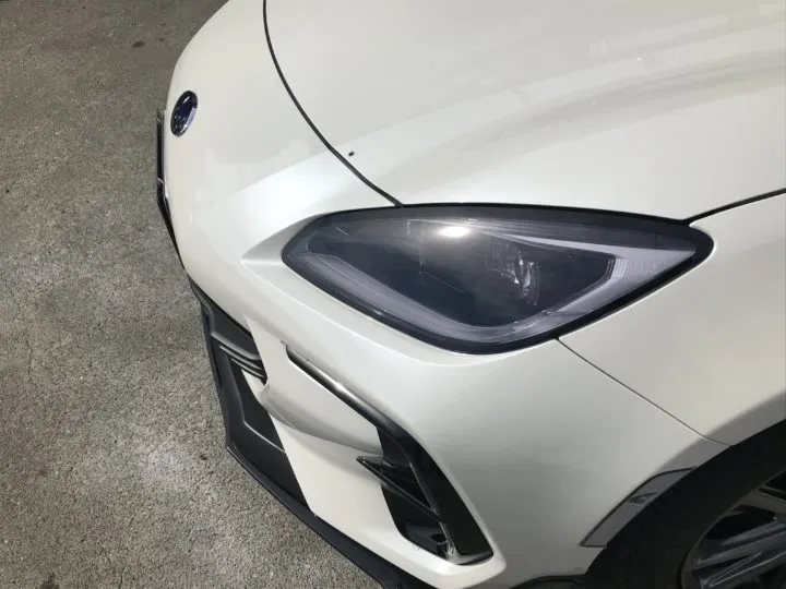 おしゃれな車のヘッドライト