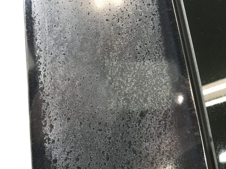 SLKのリアピラーの劣化をリペア