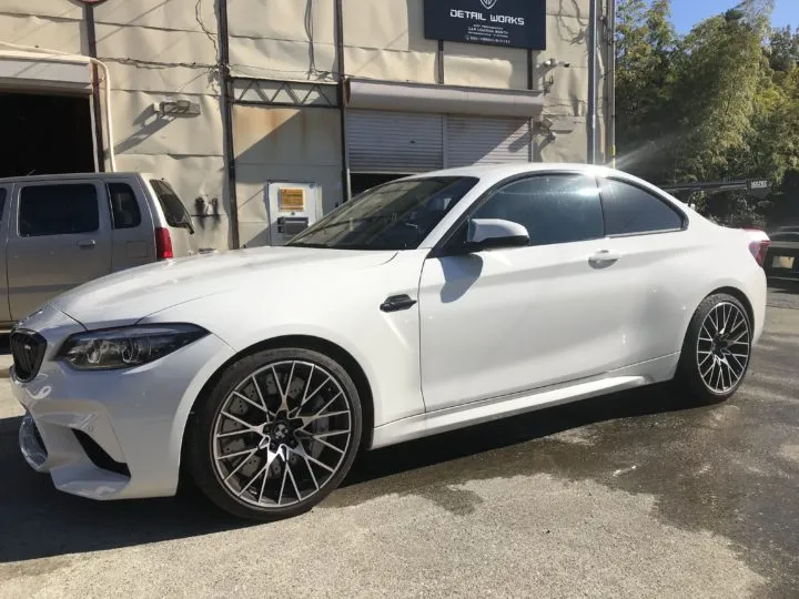 東京でBMWM2コンペティションのコーティング