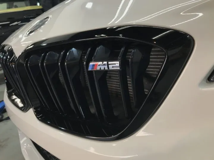 BMWM2コンペティションのキドニーグリル