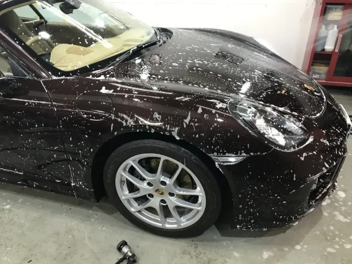 ポルシェの脱脂シャンプー