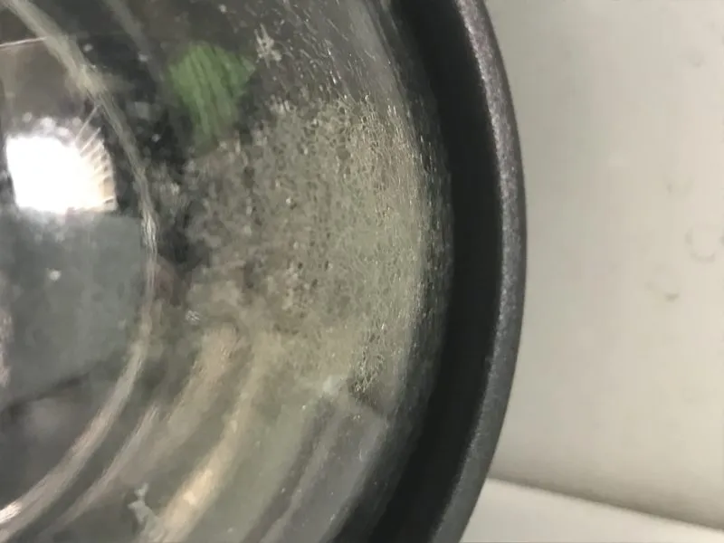 フォグランプの劣化と黄ばみの除去方法