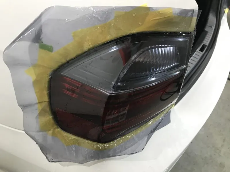 リアランプのライトスモークプロテクション「XPEL/SLATE SMOKE」東京の施工店