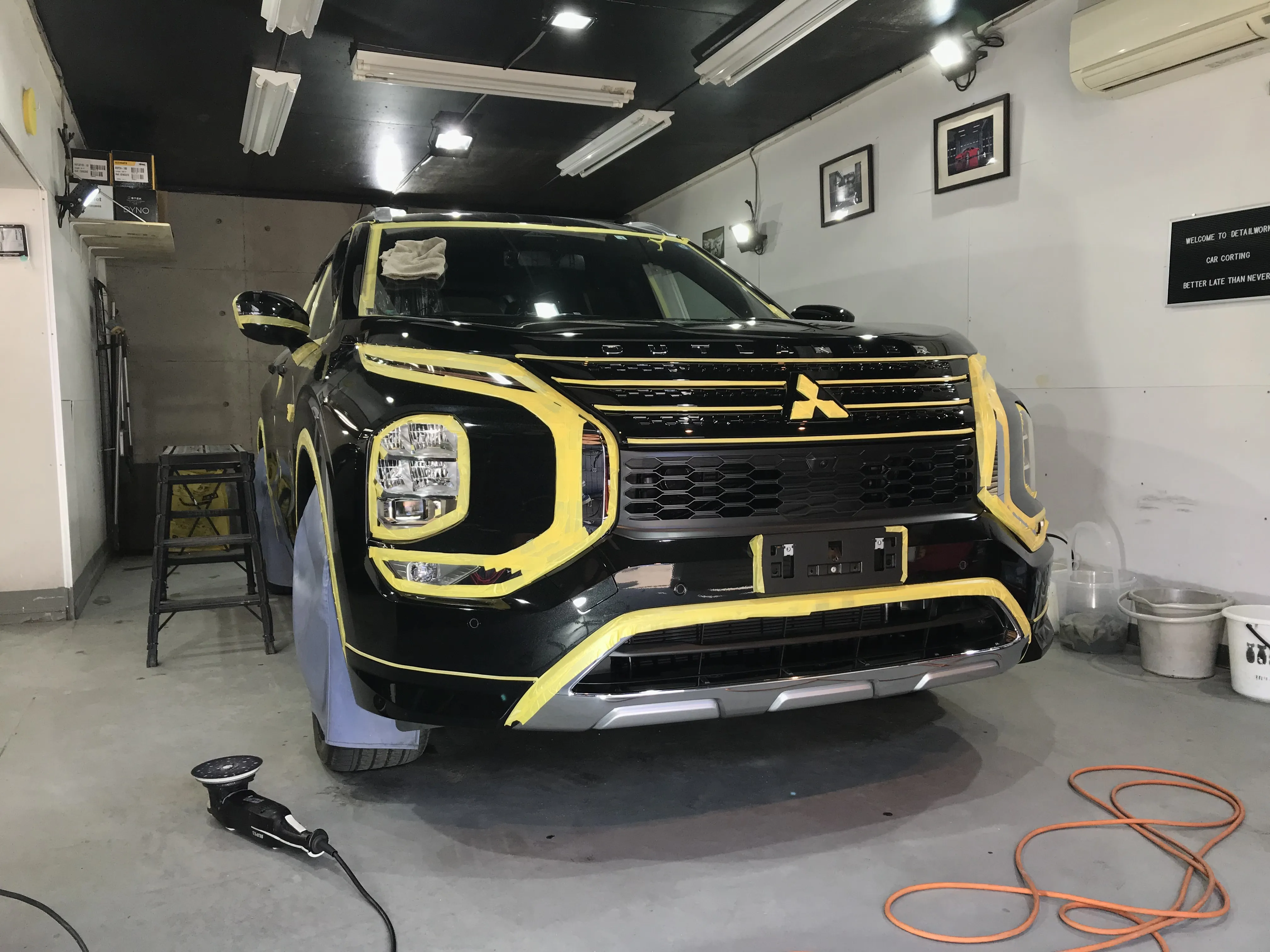 新車、三菱アウトランダーPHEVのコーティング