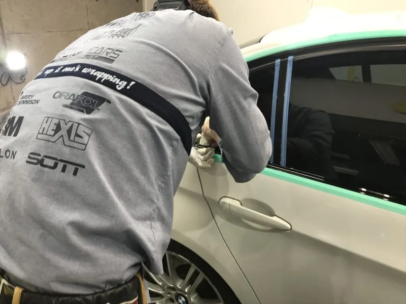 ラッピングフィルム専門店クリスタルカーズの志村さん