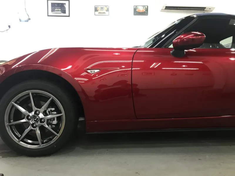 マツダの塗装色ソウルレッドの奥行き