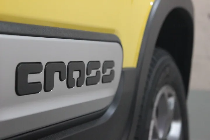 パンダクロスのサイドモールプロテクト