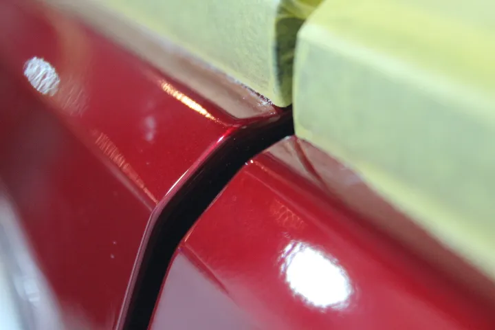 新車なのにチリが合ってないのはなぜ?