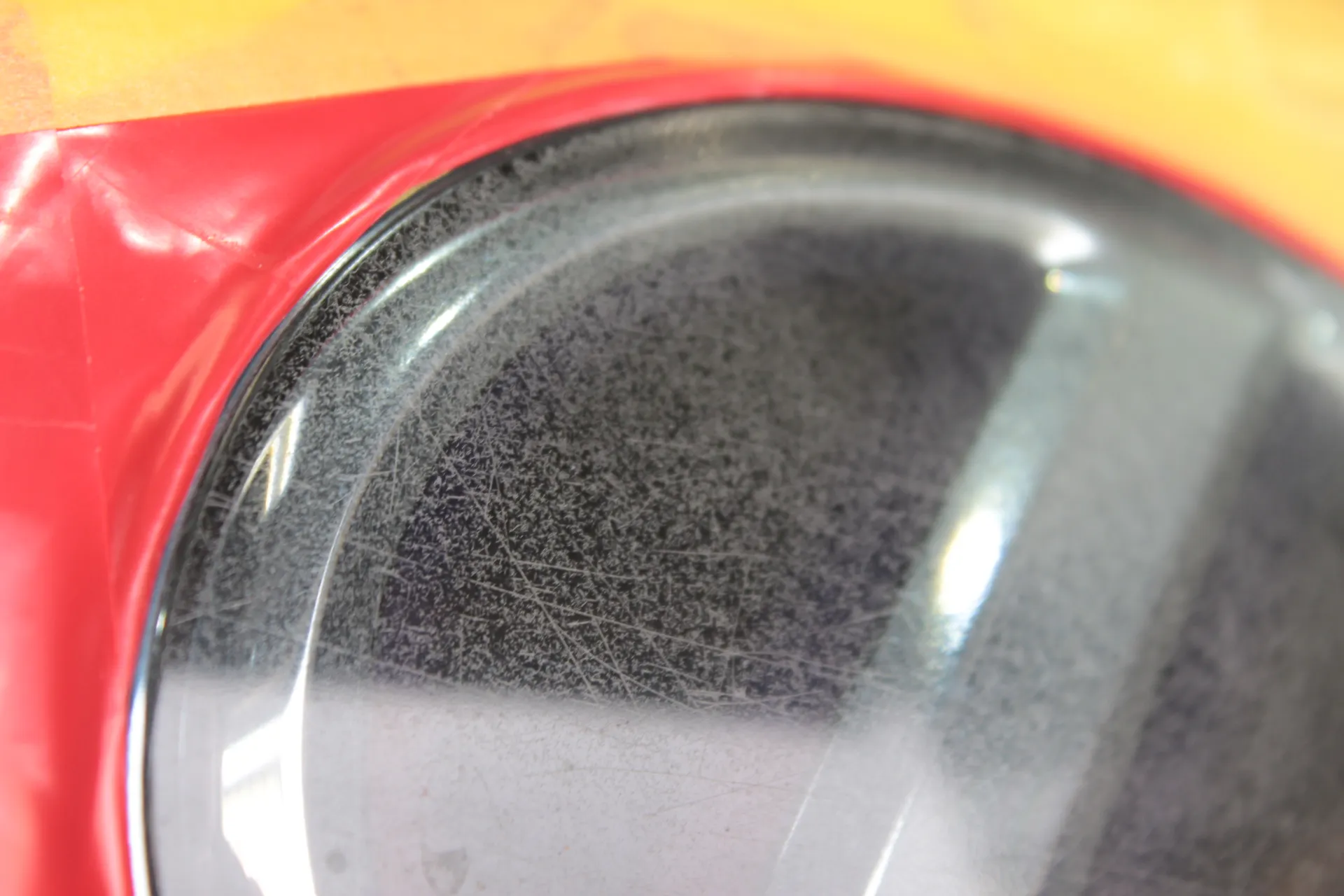 フロントエンブレムの劣化のリペア