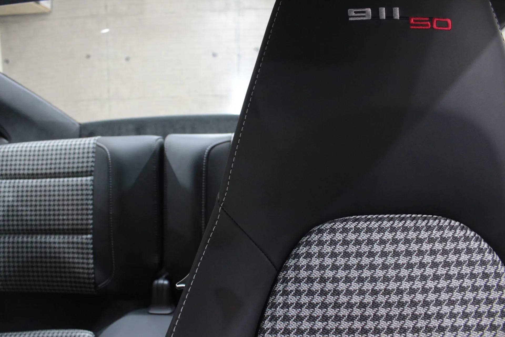 ポルシェ50thアニバーサリーエディションの内装