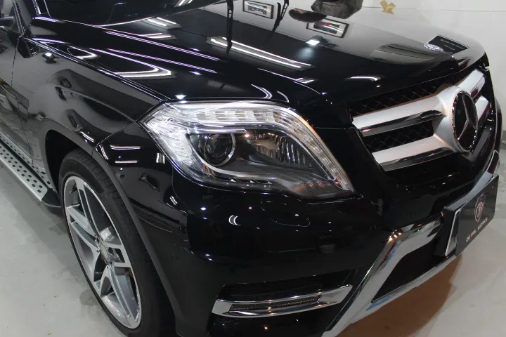 再塗装されたベンツGLK