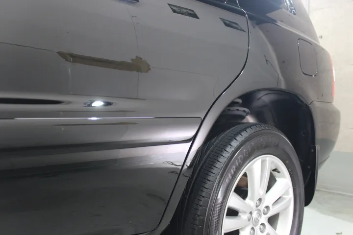 塗装の黒光りの画像