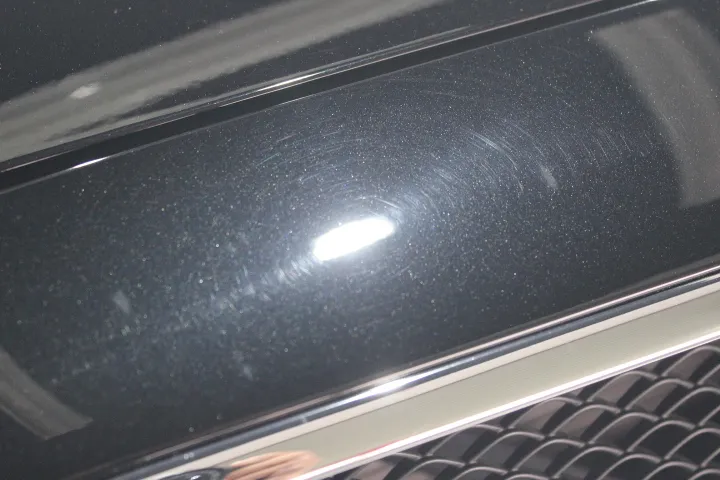 メルセデスベンツの傷の除去