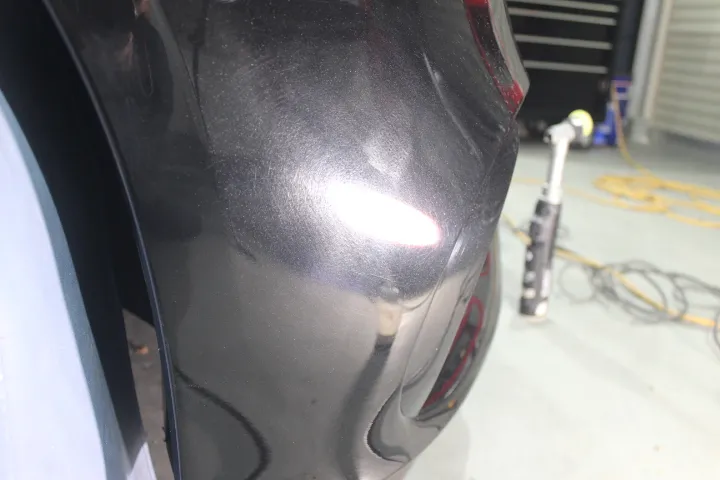 E53のフロントバンパー磨き前