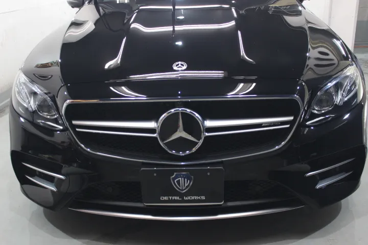 黒ベンツの艶とコーティング