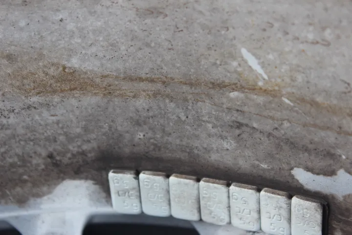 ホイール裏側のクリーニングとコーティングを取り扱う東京のカーコーティング専門店