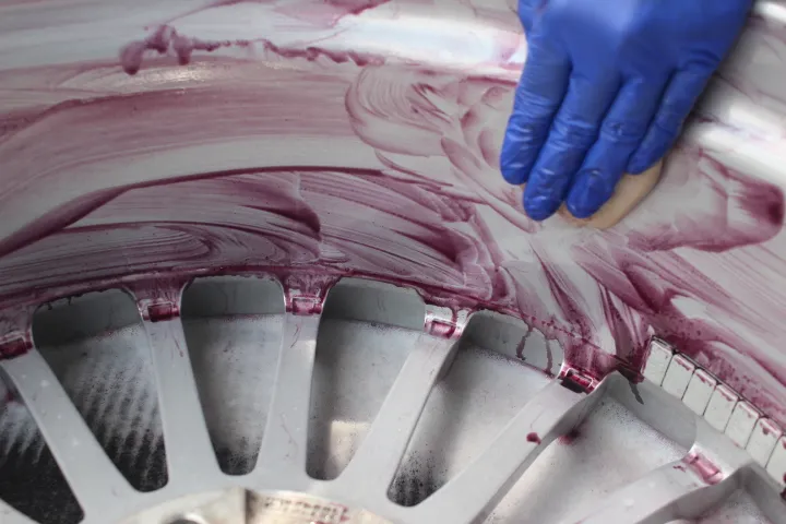 ホイール脱着コーティング施工を取り扱う東京のカーコーティング専門店