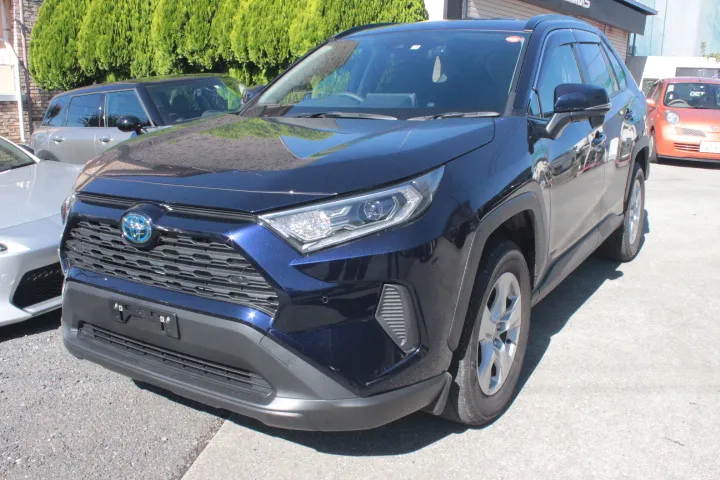 新車RAV4のコーティング施工を行う東京のコーティング専門店