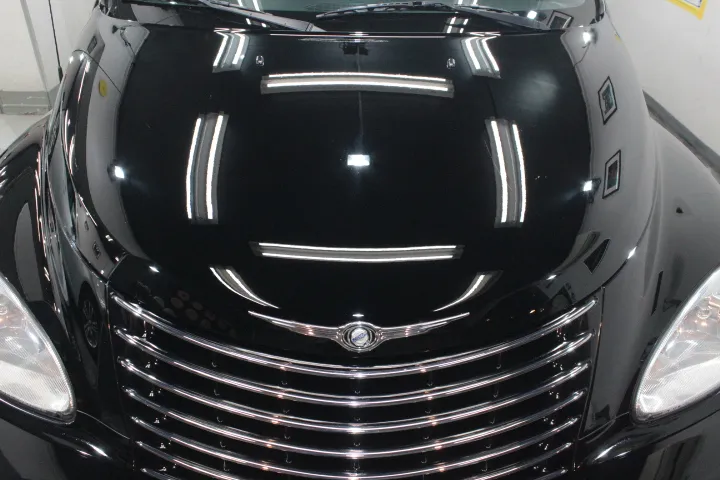 新車のようなPTクルーザーの艶がだせる東京のコーティング専門店