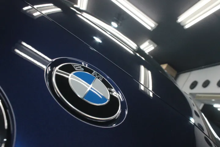 磨き後の塗装の比較ができる東京のコーティング専門店