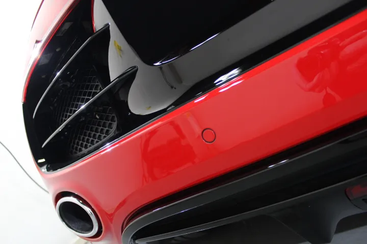 アウディをコーティング専門店にいれる