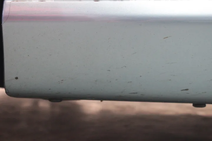 サイドシルのプロテクションフィルムの汚れの落とし方