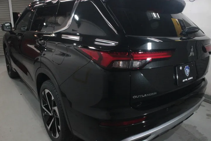 新車アウトランダーPHEVの塗装下地