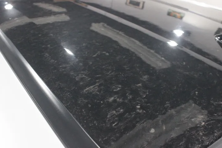 マーブル柄カーボンルーフへのガラスコーティング