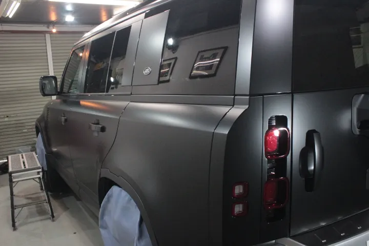 ステルスPPFで高級感のあるLANDROVERディフェンダー110HSE