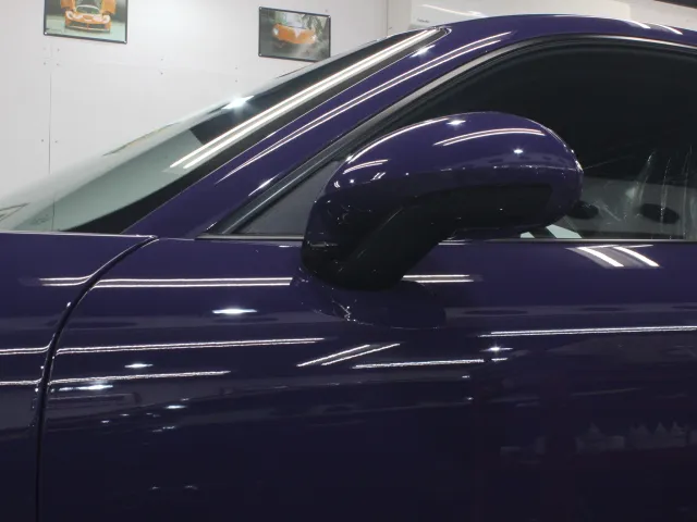 左ドアパネルへのプロテクションフィルム