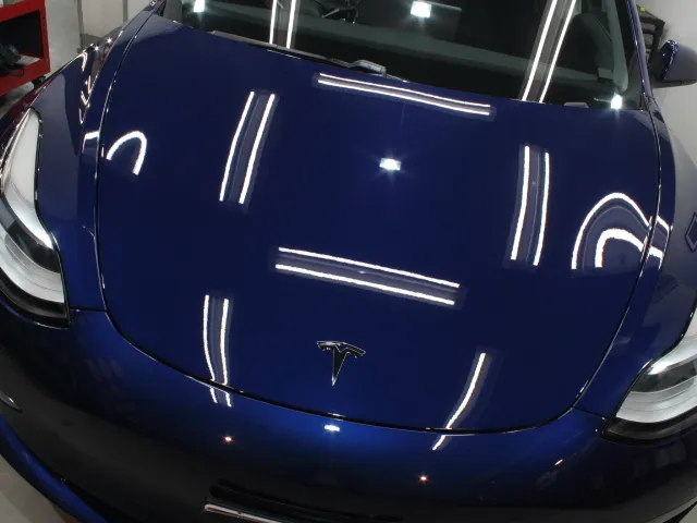 テスラ車におすすめのハイブリッドガラスコーティング