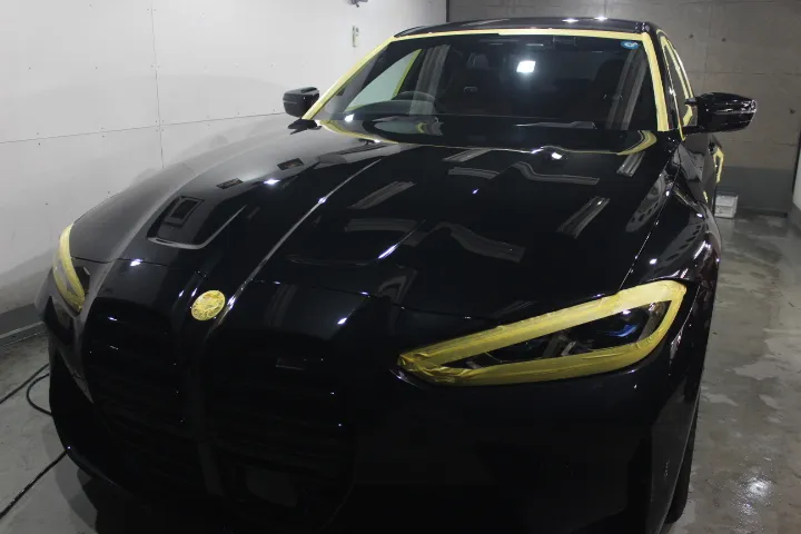 新車M3の磨き(ライトポリッシュ)でコーティング施工