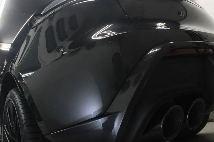 深く見える人気カラー、ヴァルカノグレーメタリック