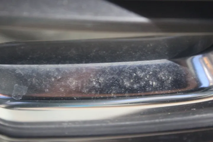 レクサスLXのフロントグリルのメッキパーツ