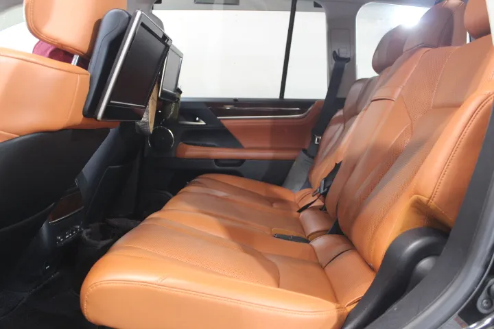 東京の高級革シートのコーティング施工店