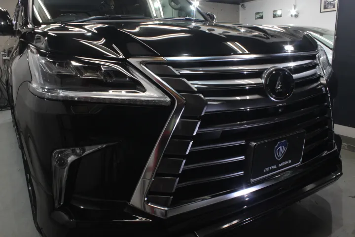 東京のレクサスLX570のセラミックコーティング