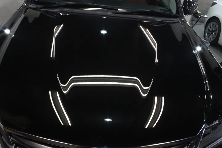 美しい塗装コンディションのレクサスLX