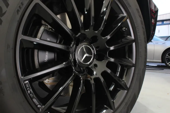 ベンツの20インチAMGマルチスポークアルミホイール