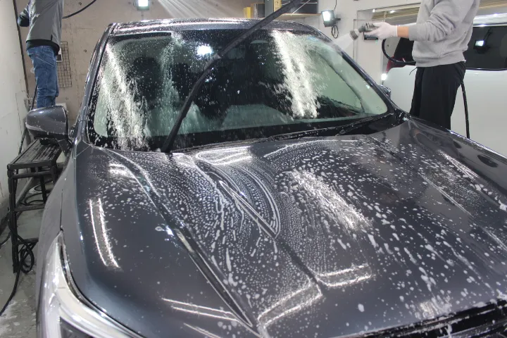 スバルフォレスターの得意なコーティング専門店