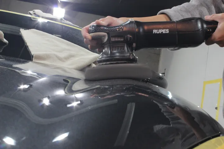 トヨタの高品質な塗装をライトポリッシュ