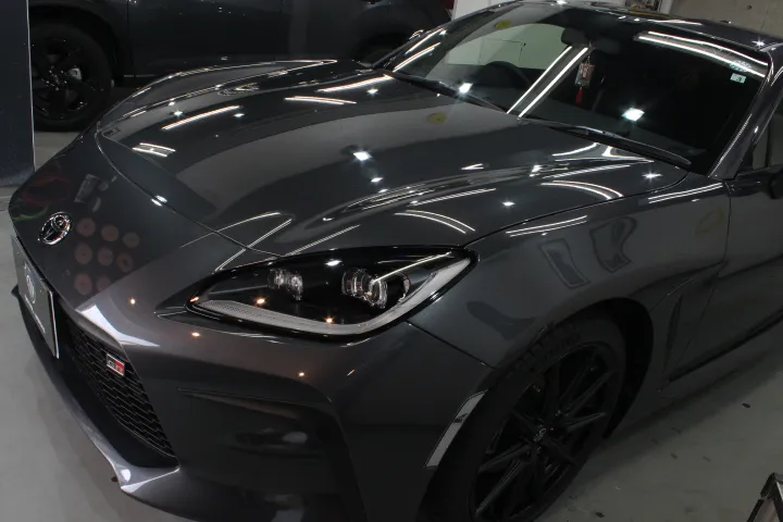 GR86へハイブリッドガラスコーティングを施工