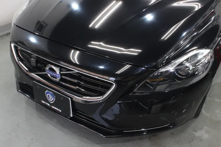 ヘッドライトを新品に交換したようなVOLVOの仕上がり
