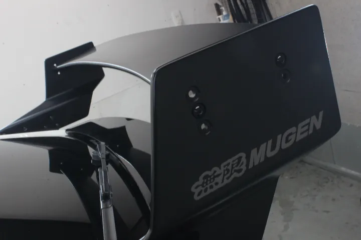 カーボンリアウイングへマットプロテクションフィルムXPEL STELTH(ステルス)施工