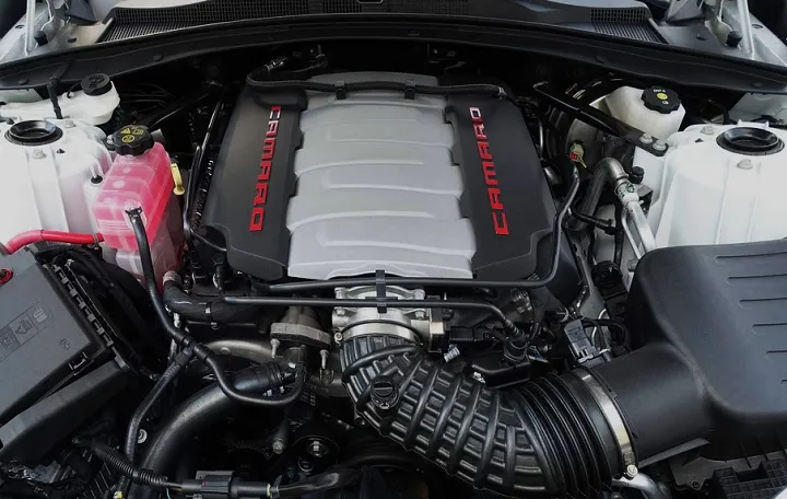 シボレーカマロの6.2Lエンジン